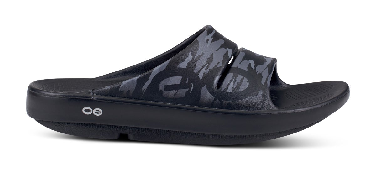 Black Camo Men's Oofos OOahh Sport Slide Sandals | bEiGbcGWV8w