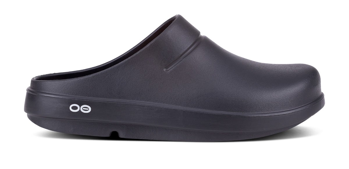 Black Men's Oofos OOcloog Clogs | UC04NPEeMkM