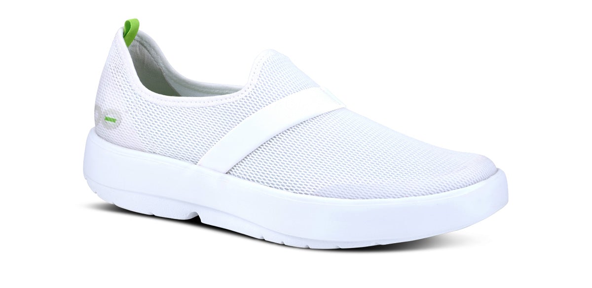 White Women\'s Oofos OOmg Low Shoes | SmBjsjxEUxm